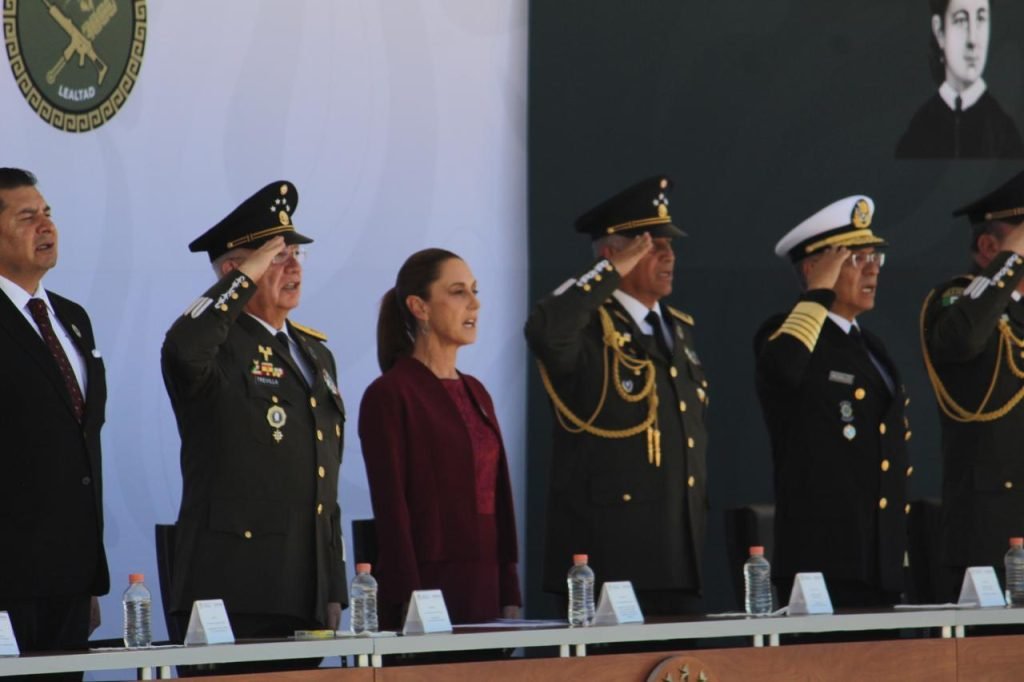 Sheinbaum destaca a las Fuerzas Armadas como garantes de soberanía nacional