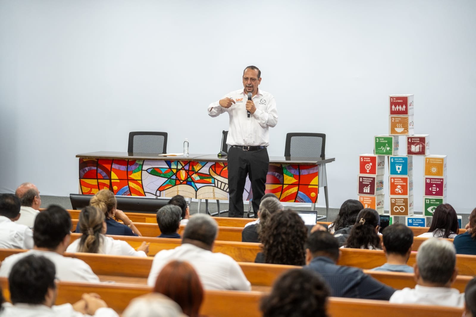 Comunidad universitaria se forma en modelos de aprovechamiento responsable