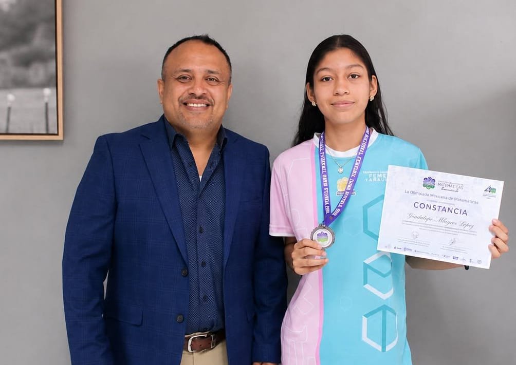 Talento de Valle Hermoso destaca en concurso femenil de matemáticas
