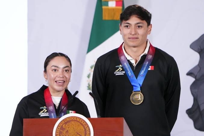 México reconoce a sus atletas con becas tras una destacada cosecha internacional