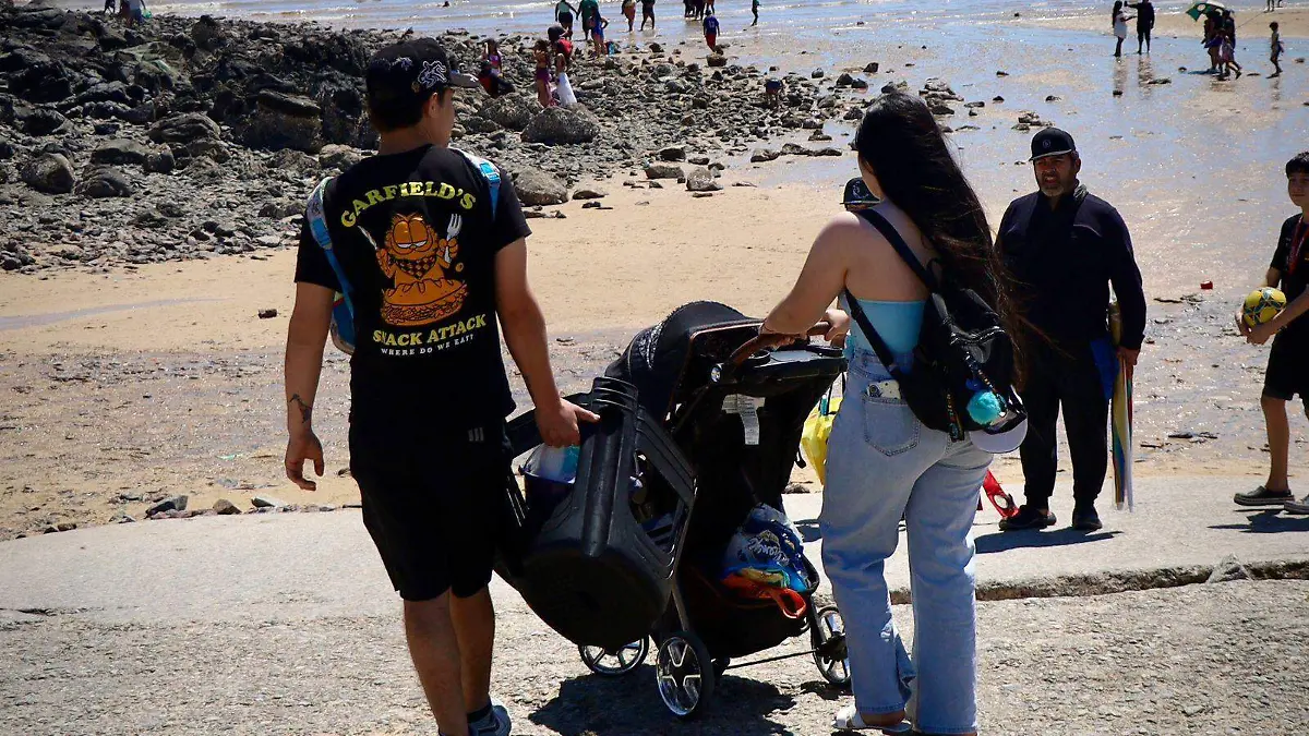 Semana Santa impulsa convivencia familiar y turismo en las playas del estado